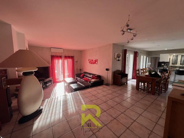 Villa - 174 m² - 8 pièces
