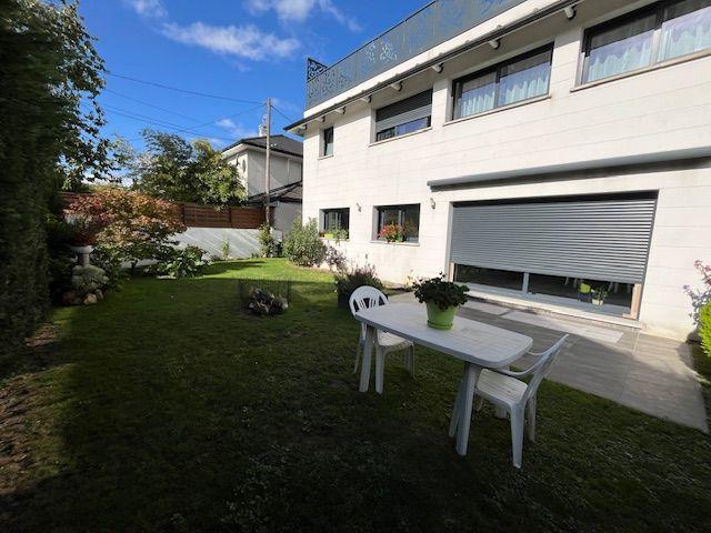 Maison - 106 m² - 4 pièces