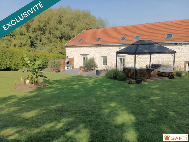 Maison - 280 m² - 12 pièces