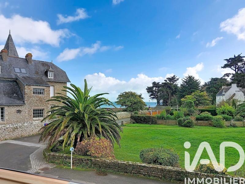 Maison - 256 m² - 7 pièces