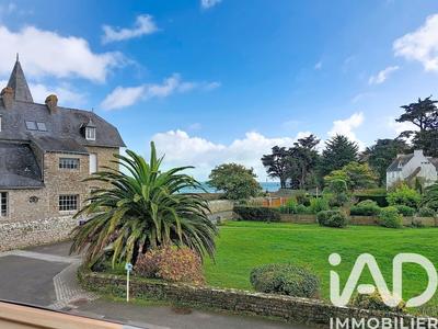 Maison - 256 m² - 7 pièces