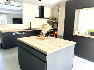 Maison - 130 m² - 5 pièces