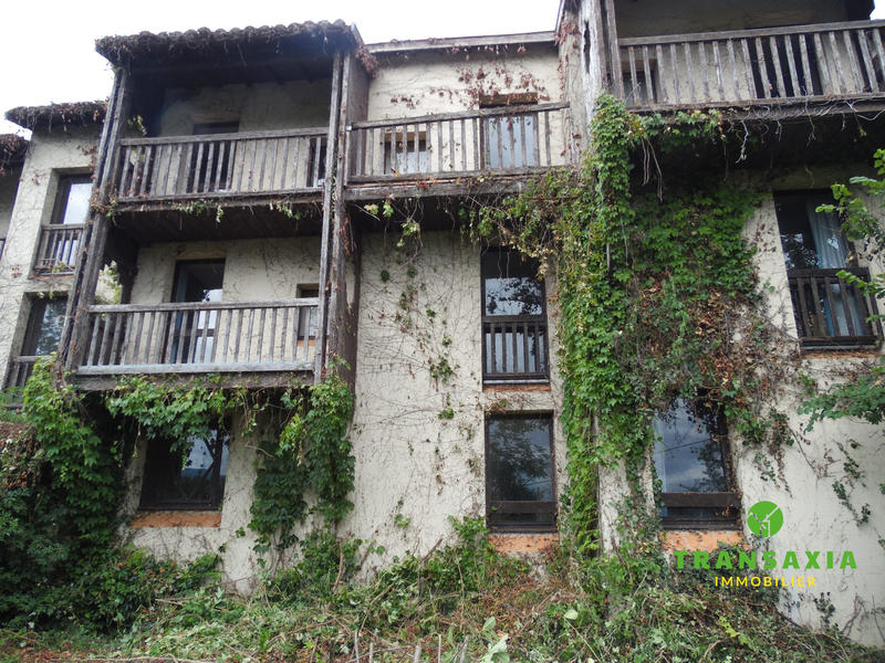 Maison contemporaine - 665 m² - 25 pièces