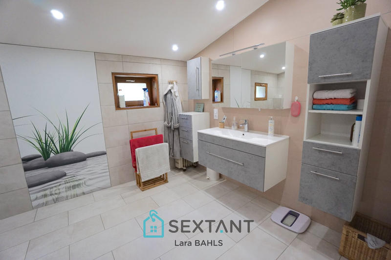 Maison - 155 m² - 5 pièces