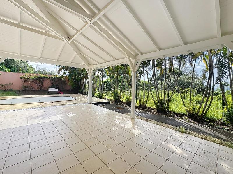 Maison - 189 m² - 6 pièces