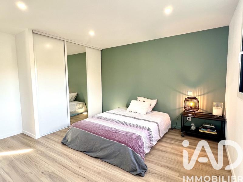 Maison - 270 m² - 8 pièces