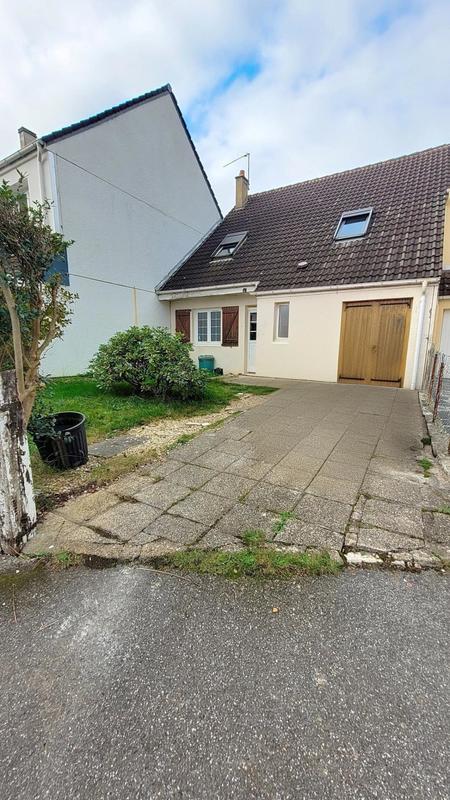 Maison - 93 m² - 5 pièces