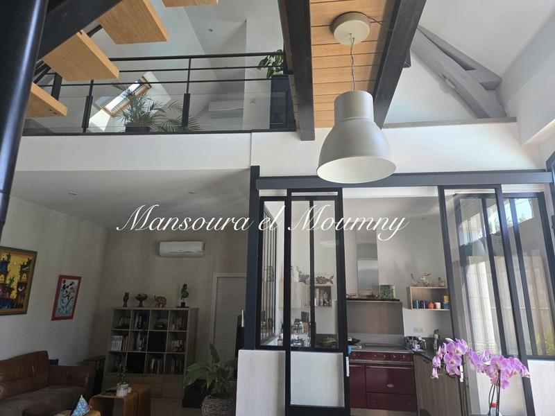 Propriété - 490 m² - 12 pièces