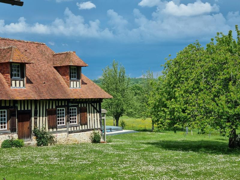 Maison ancienne - 400 m² - 13 pièces