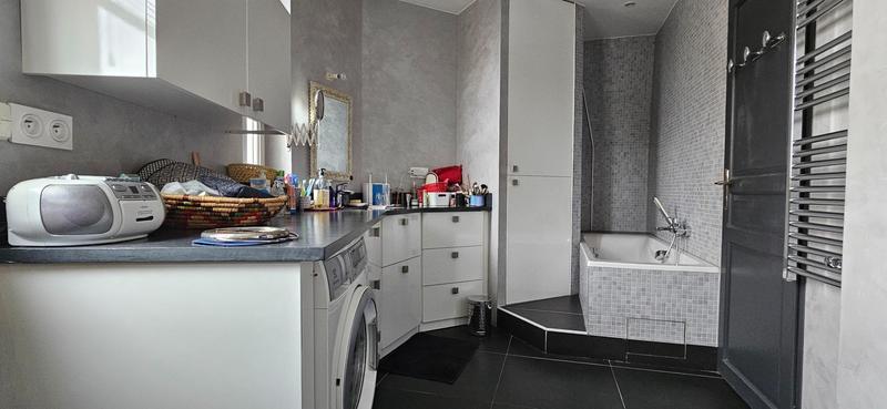 Appartement - 90 m² - 4 pièces