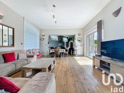 Maison - 169 m² - 9 pièces