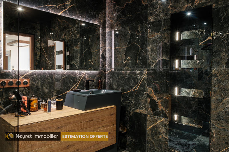 Appartement - 316 m² - 8 pièces