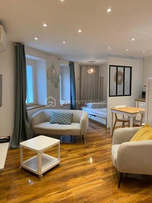 Studio - 27 m² - 1 pièce