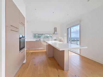 Appartement - 115 m² - 4 pièces