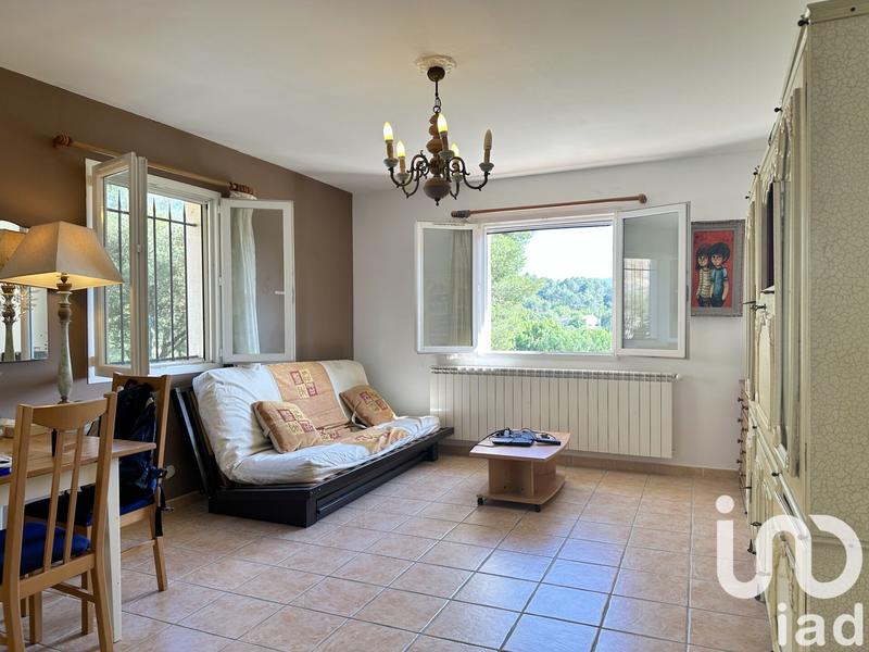 Maison - 185 m² - 8 pièces