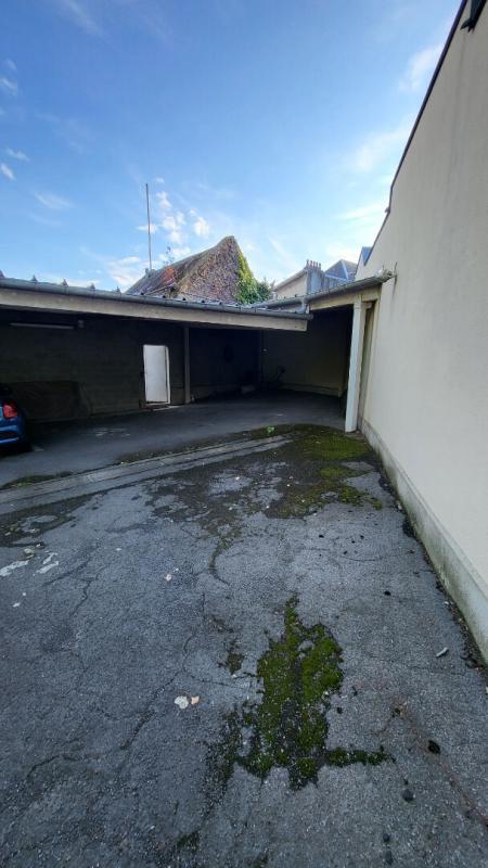 Maison - 277 m² - 8 pièces