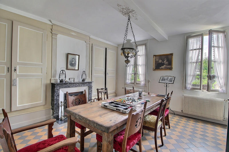 Demeure - 184 m² - 7 pièces