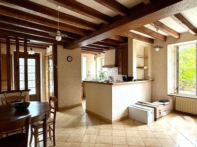 Maison - 107 m² - 5 pièces