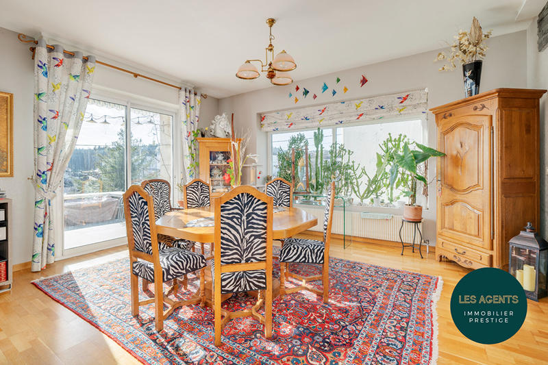 Appartement - 197 m² - 5 pièces