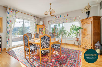 Appartement - 197 m² - 5 pièces