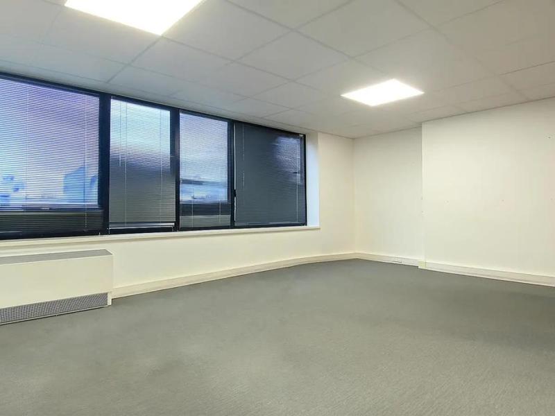 Bureau - 233 m²