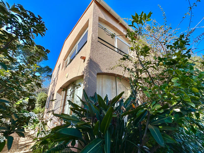 Viager - Maison - 153 m² - 6 pièces