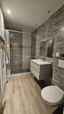 Immeuble - 180 m² - 10 pièces