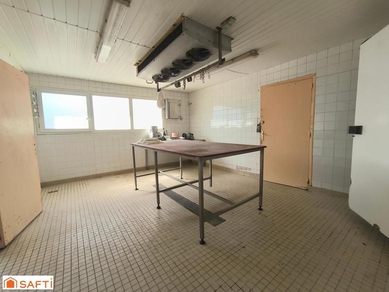 Maison - 123 m² - 8 pièces