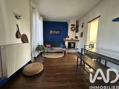 Maison - 90 m² - 4 pièces