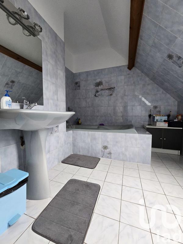 Maison - 120 m² - 5 pièces