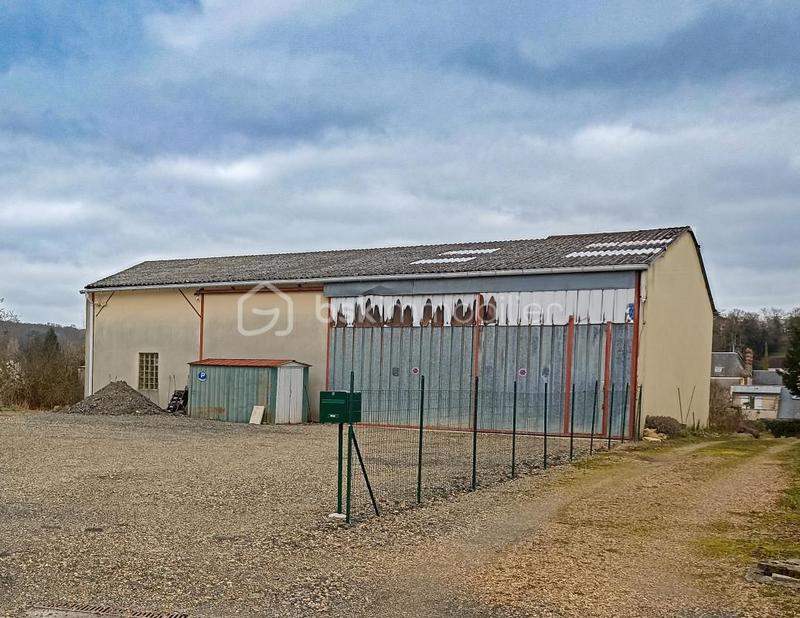 Immeuble - 220 m² - 1 pièce