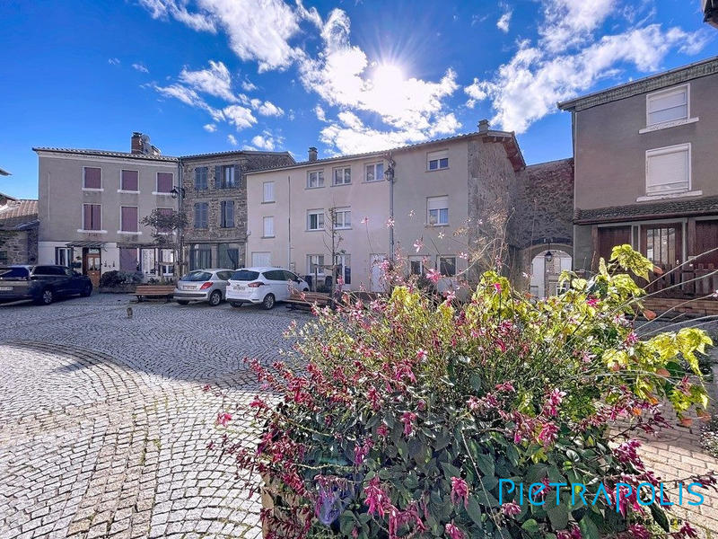 Maison - 90 m² - 3 pièces