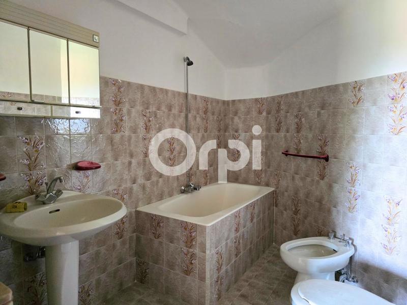 Villa - 205 m² - 6 pièces