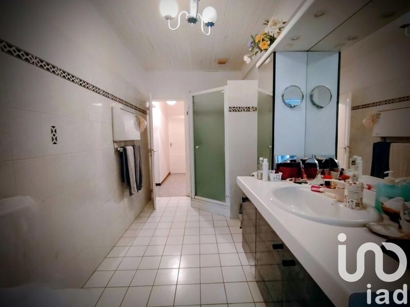 Maison - 204 m² - 5 pièces