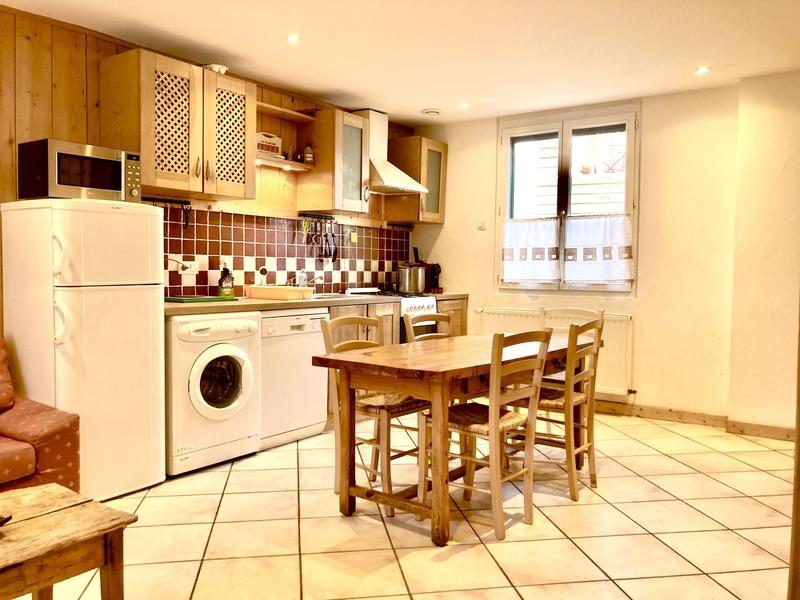 Maison - 328 m² - 13 pièces