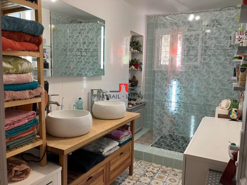 Maison - 189 m² - 7 pièces