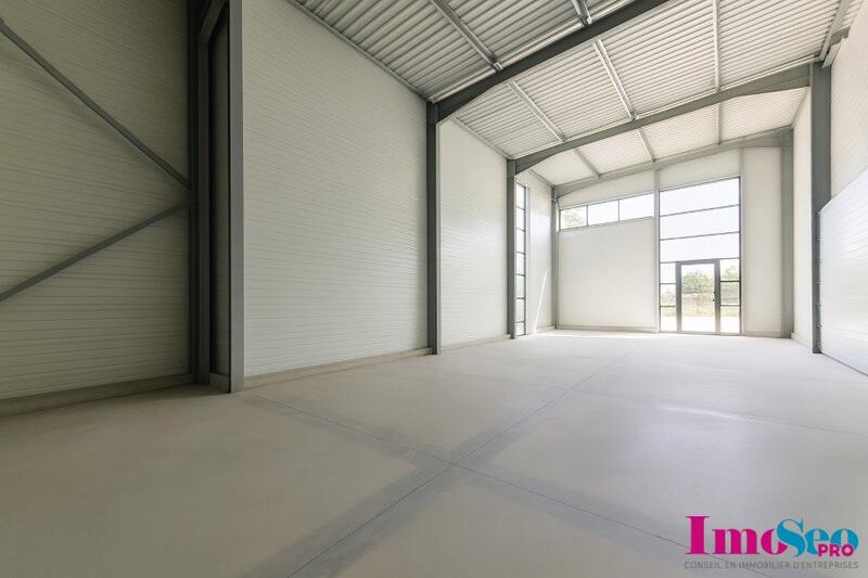 Local commercial - 211 m²