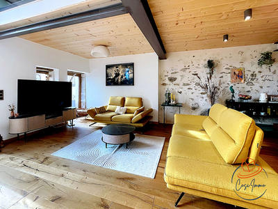 Maison - 203 m² - 7 pièces