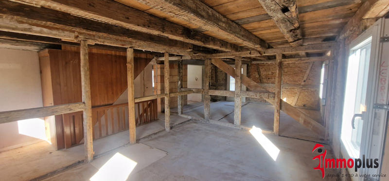 Maison - 210 m² - 5 pièces