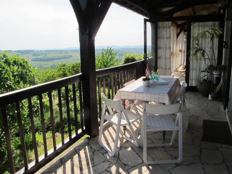 Maison - 248 m² - 8 pièces