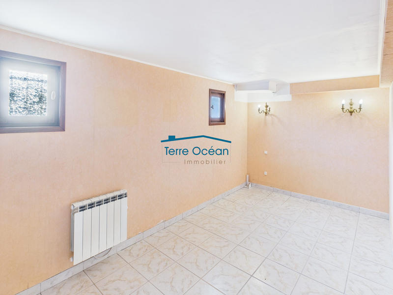 Maison ancienne - 255 m² - 9 pièces