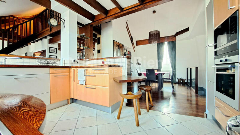 Appartement - 158 m² - 5 pièces