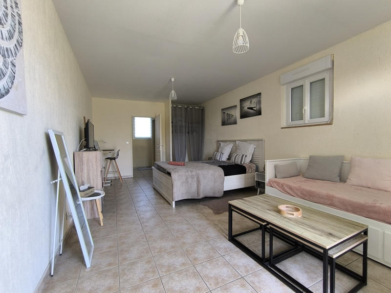 Maison - 340 m² - 8 pièces