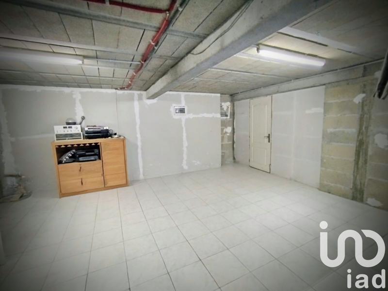 Maison - 181 m² - 7 pièces