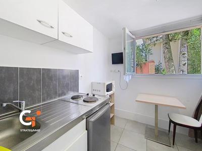 Studio - 13 m² - 1 pièce