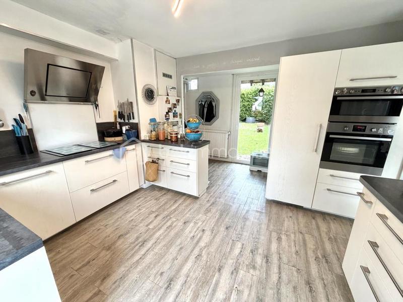 Chaumière - 170 m² - 7 pièces