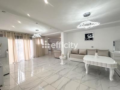 Maison - 180 m² - 5 pièces