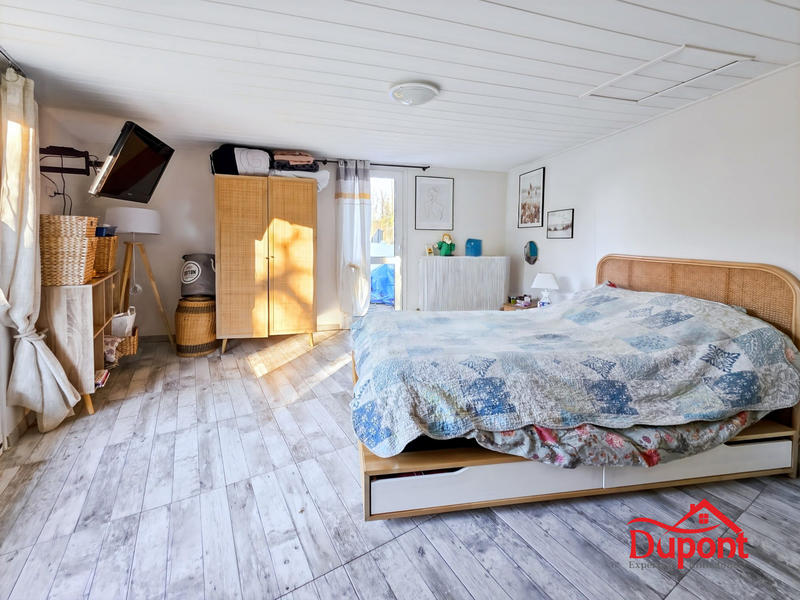 Maison - 160 m² - 8 pièces