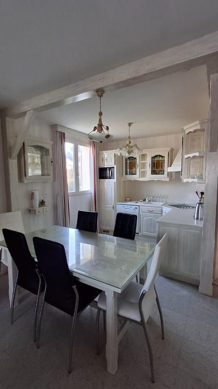 Maison - 97 m² - 6 pièces