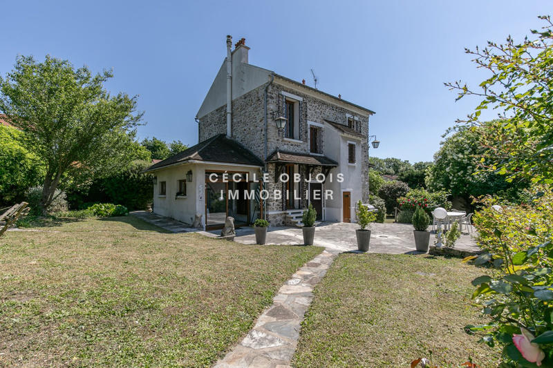 Maison ancienne - 272 m² - 9 pièces